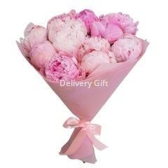 Букет из 9 пионов от Delivery Gift.