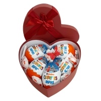 Kinder Maxi в коробке от Delivery Gift.